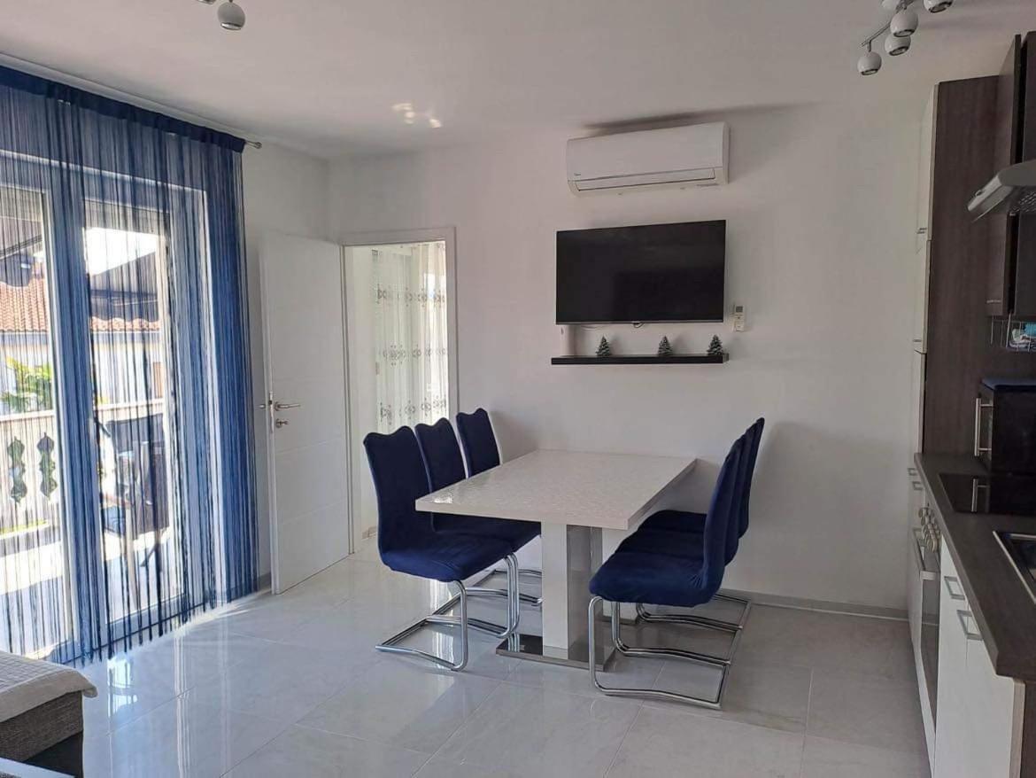 Apartments Ostojic Krk Town Dış mekan fotoğraf