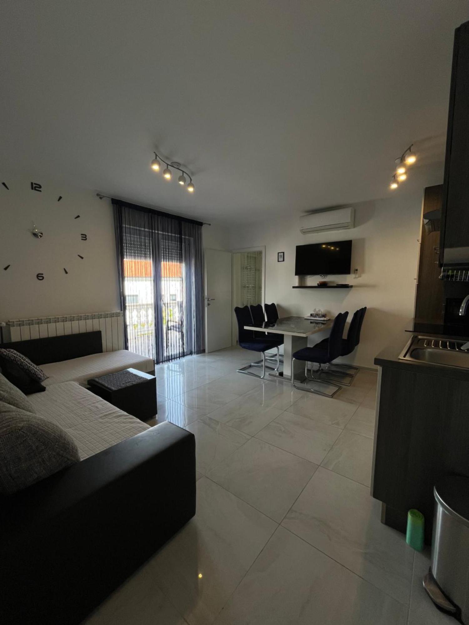 Apartments Ostojic Krk Town Dış mekan fotoğraf